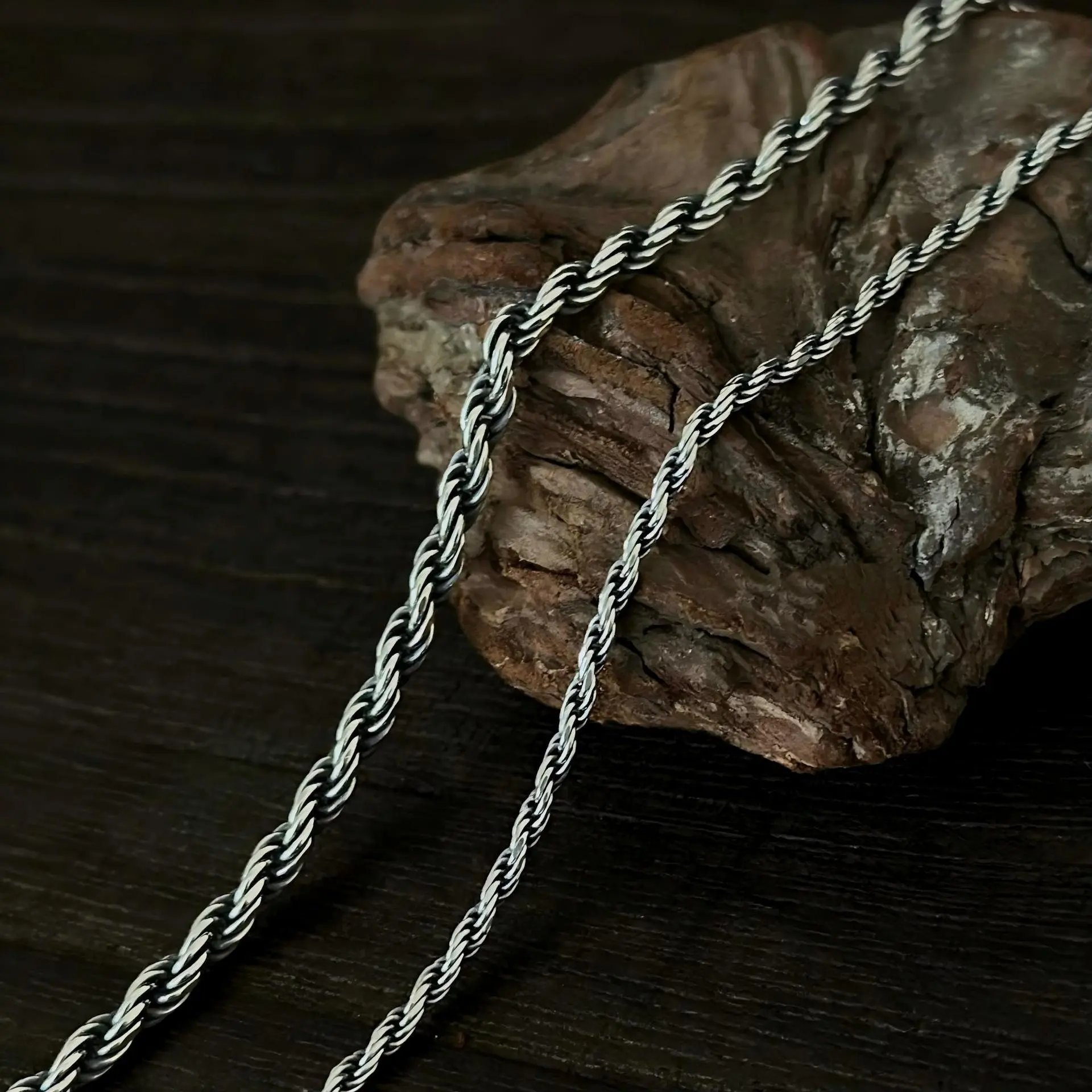Louis Vuitton Sterling Silver Rope Chain Necklace T-Shirt