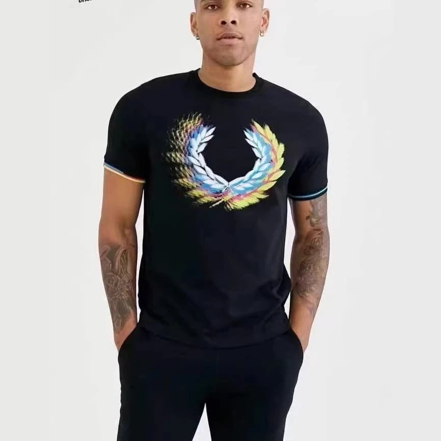 Fred Perry Laurel Wreath Graphic T-Shirt