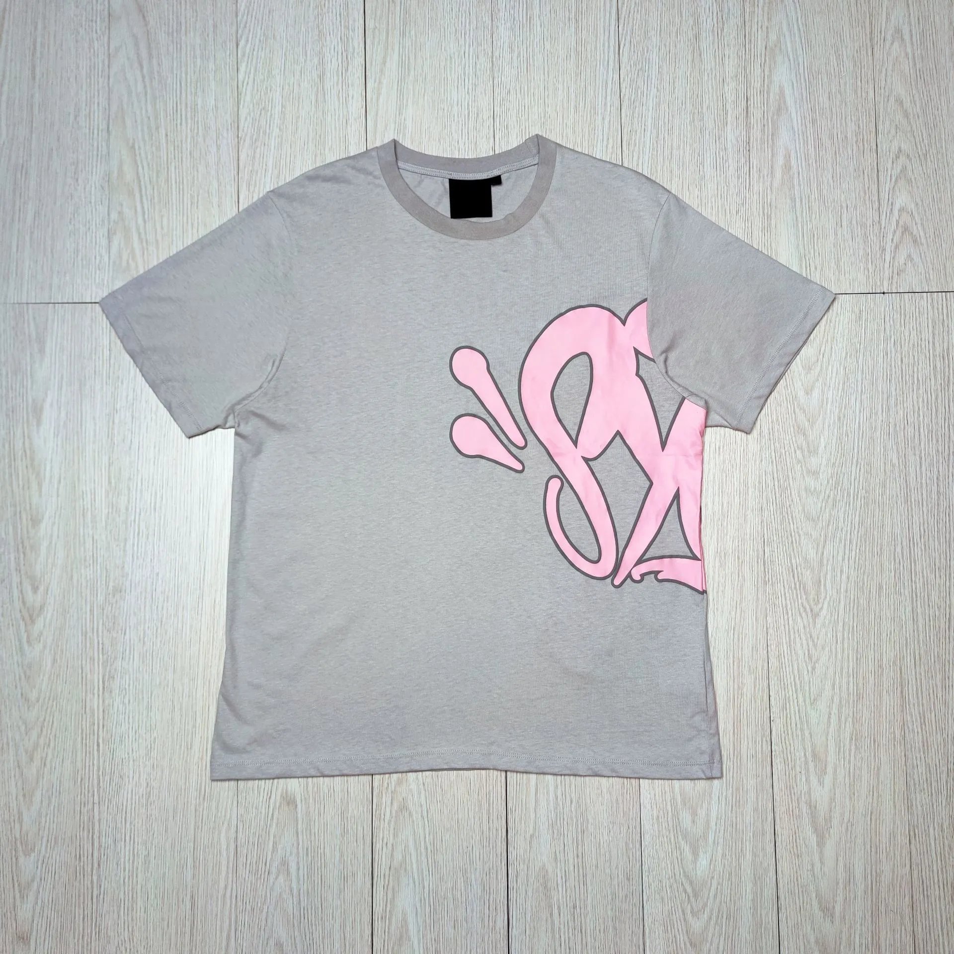 Grey Short-Sleeve Top (With Accessories & Bag) - 02