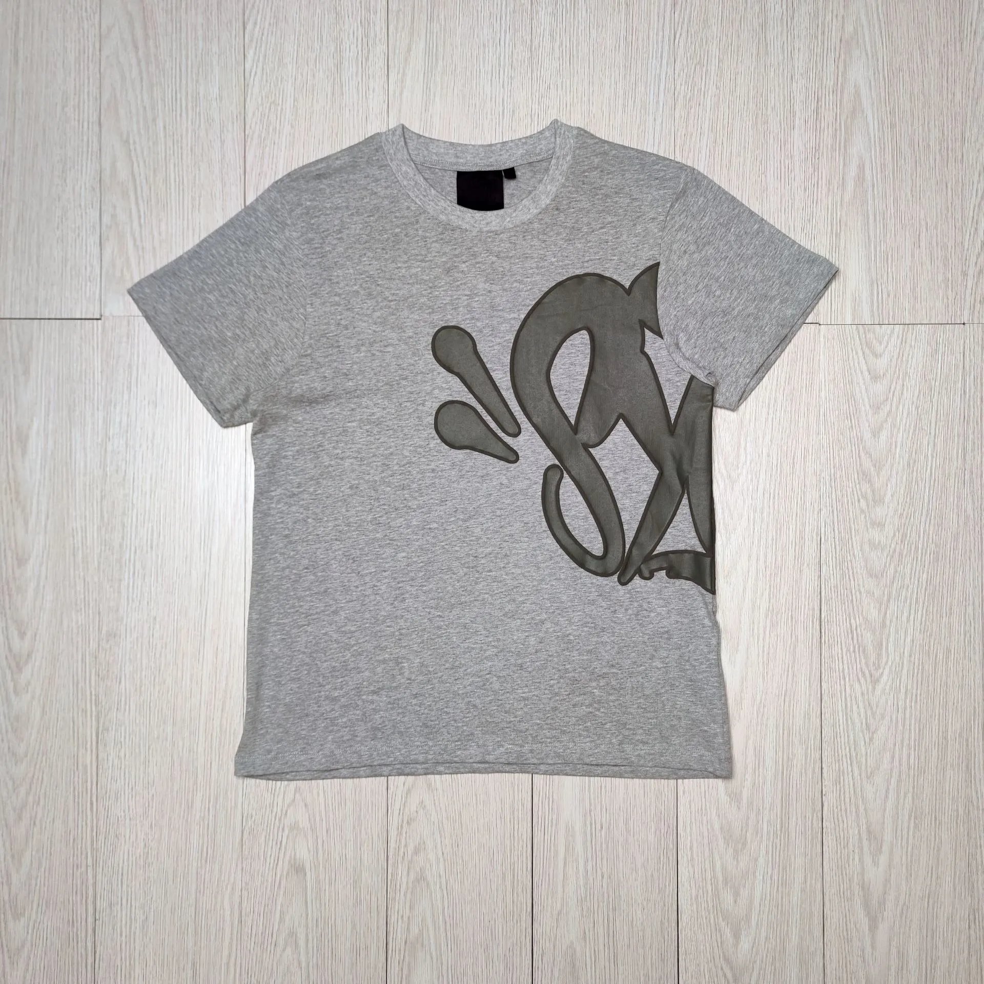 Grey Short-Sleeve Top (With Accessories & Bag) - 13