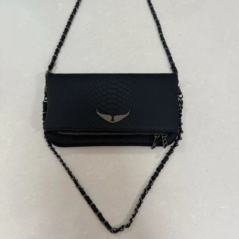 Unbranded Crossbody Bags Wing-Emblem Chain-Strap Tassel Bag — Serpentine Black 2