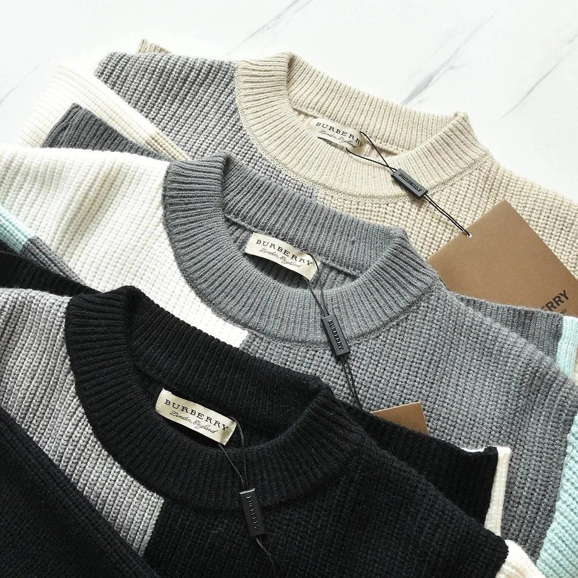 Checkered Crewneck Knit Sweater photo 8