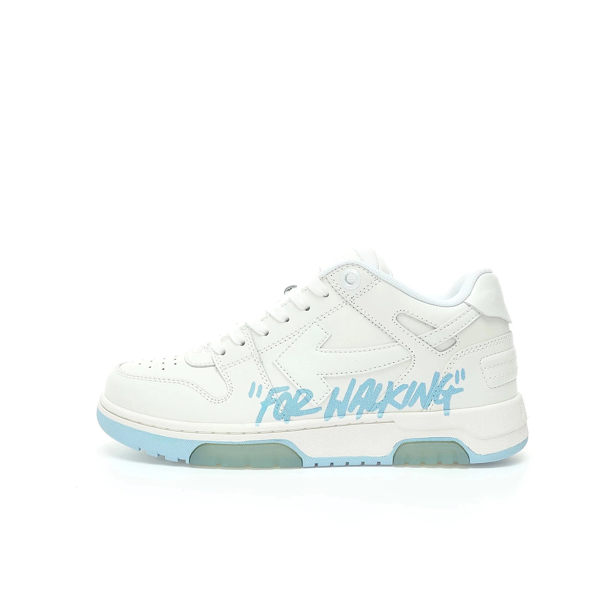 “皮革白浅蓝字母涂鸦箭头”OMIA189C99LEA0050140