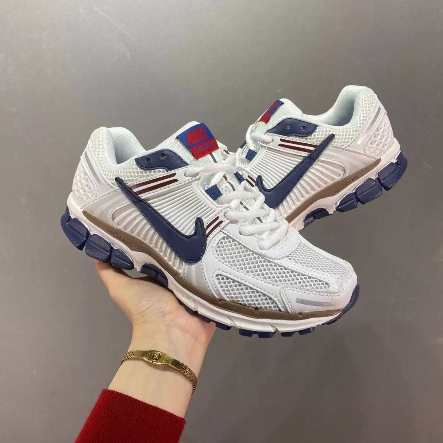 V5  公司级  灰色蓝勾