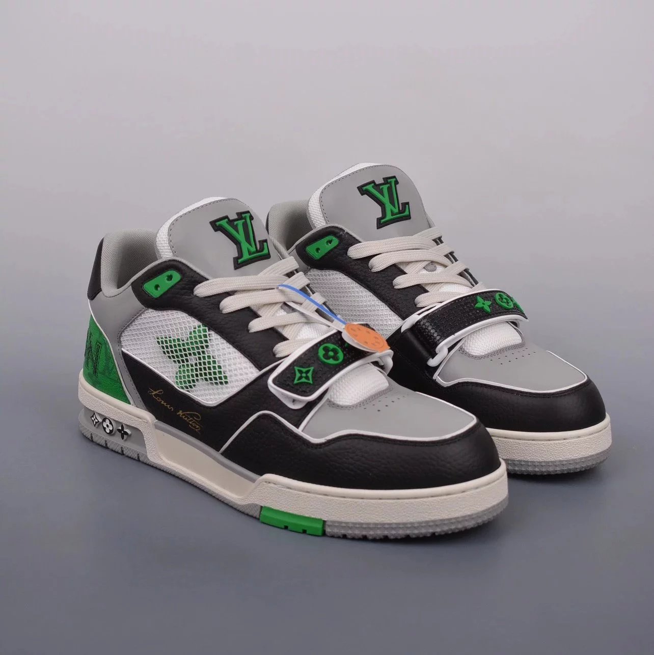 black-green