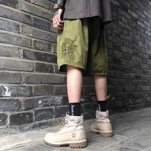 Stone Island Shorts Cargo with compass badge product detail image 12