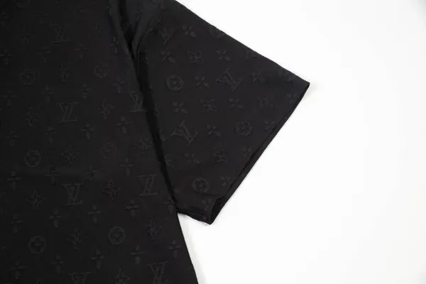 Louis Vuitton Monogram Gradient T-Shirt Charcoal Gray T-Shirt - 15