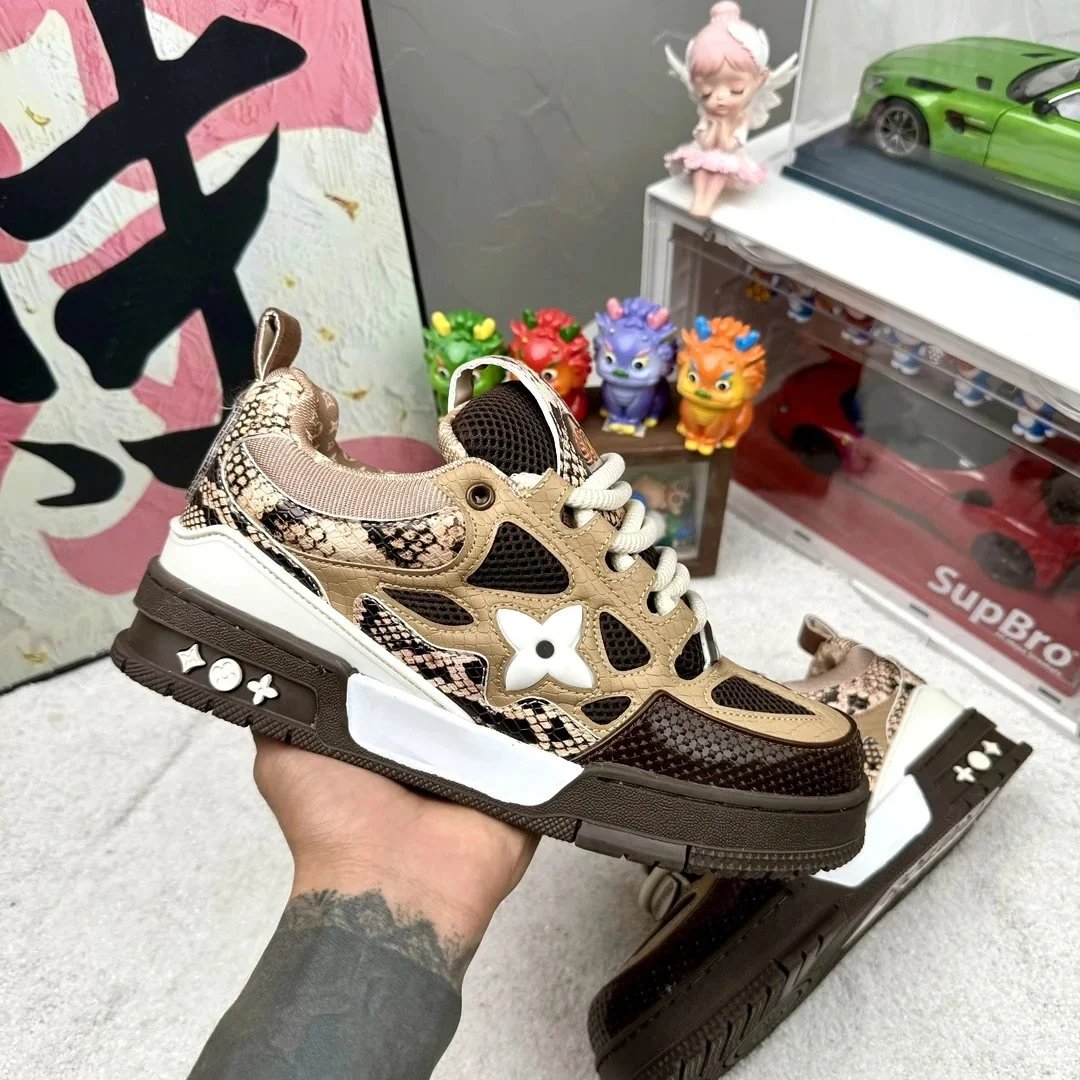 Louis Vuitton Trainer Low White and Green Sneakers - 15