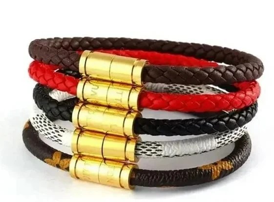 LV Magnetic Snap Bracelet [14 