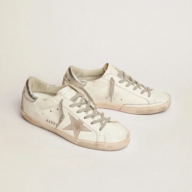 Golden Goose Sneakers Low-top distressed with star appliqué product detail image 15