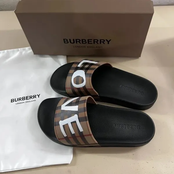 Burberry Love Print Check Slide Slippers Black - 1