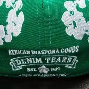 Design Trucker Cap with Star and Abstract Tree Print Black Hats - 10