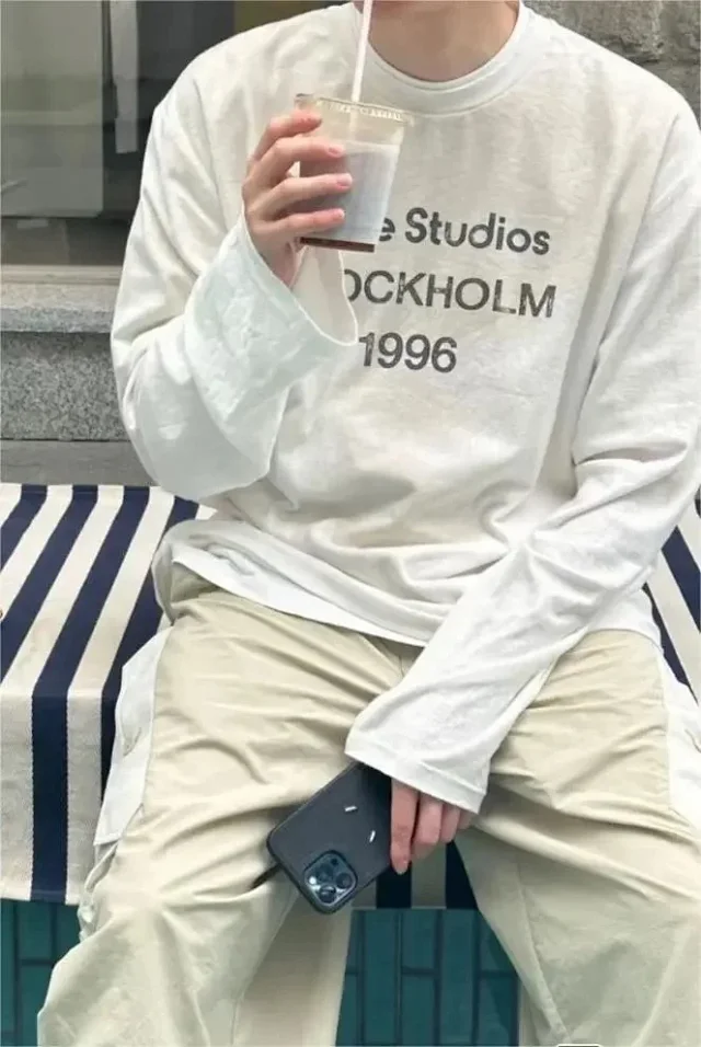 Acne Studios T-Shirts Stockholm 1996 Graphic Long-Sleeve T-Shirt product detail image 12