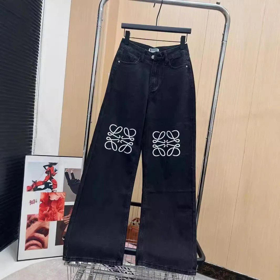 Embroidered Logo Wide-Leg Straight Jeans photo 4