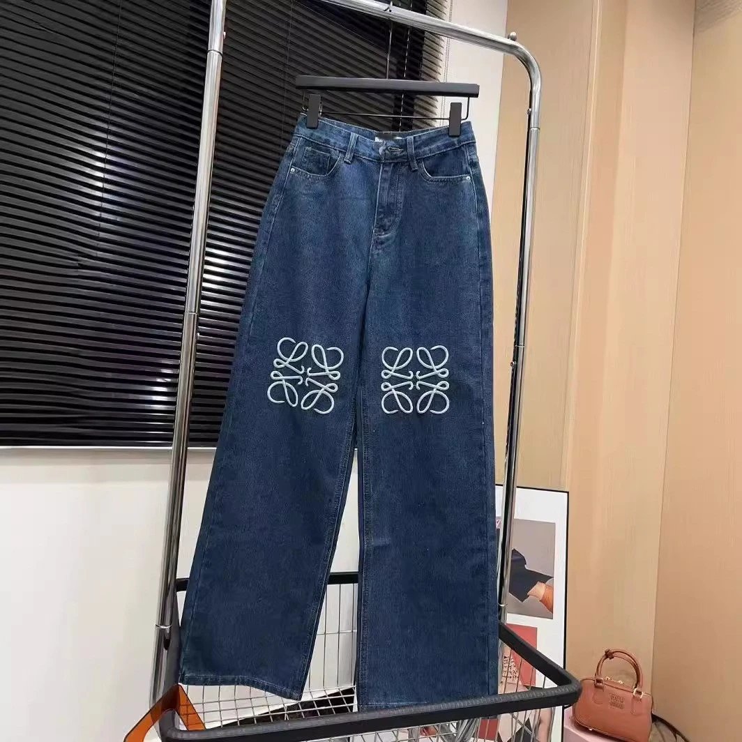 Embroidered Logo Wide-Leg Straight Jeans photo 2