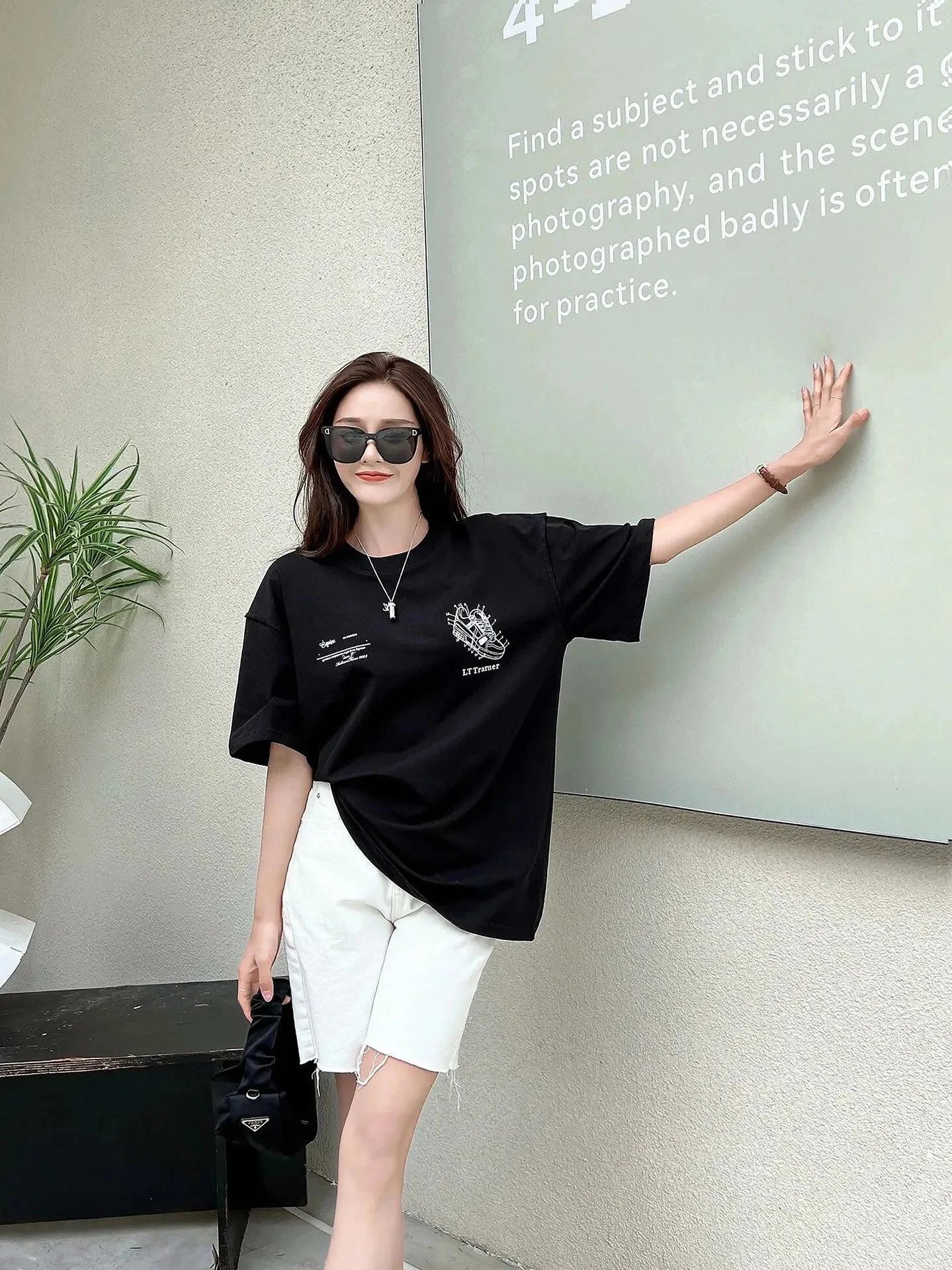 Sneaker Print T-Shirt photo 6