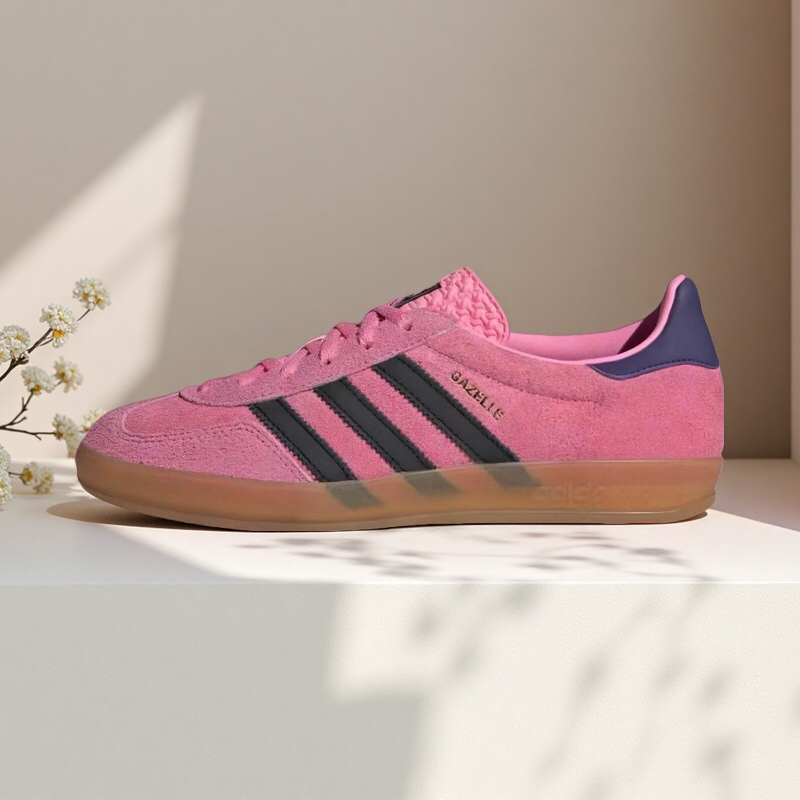 Retro Couple Training Shoe photo 3