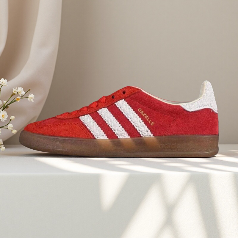 Retro Couple Training Shoe photo 5