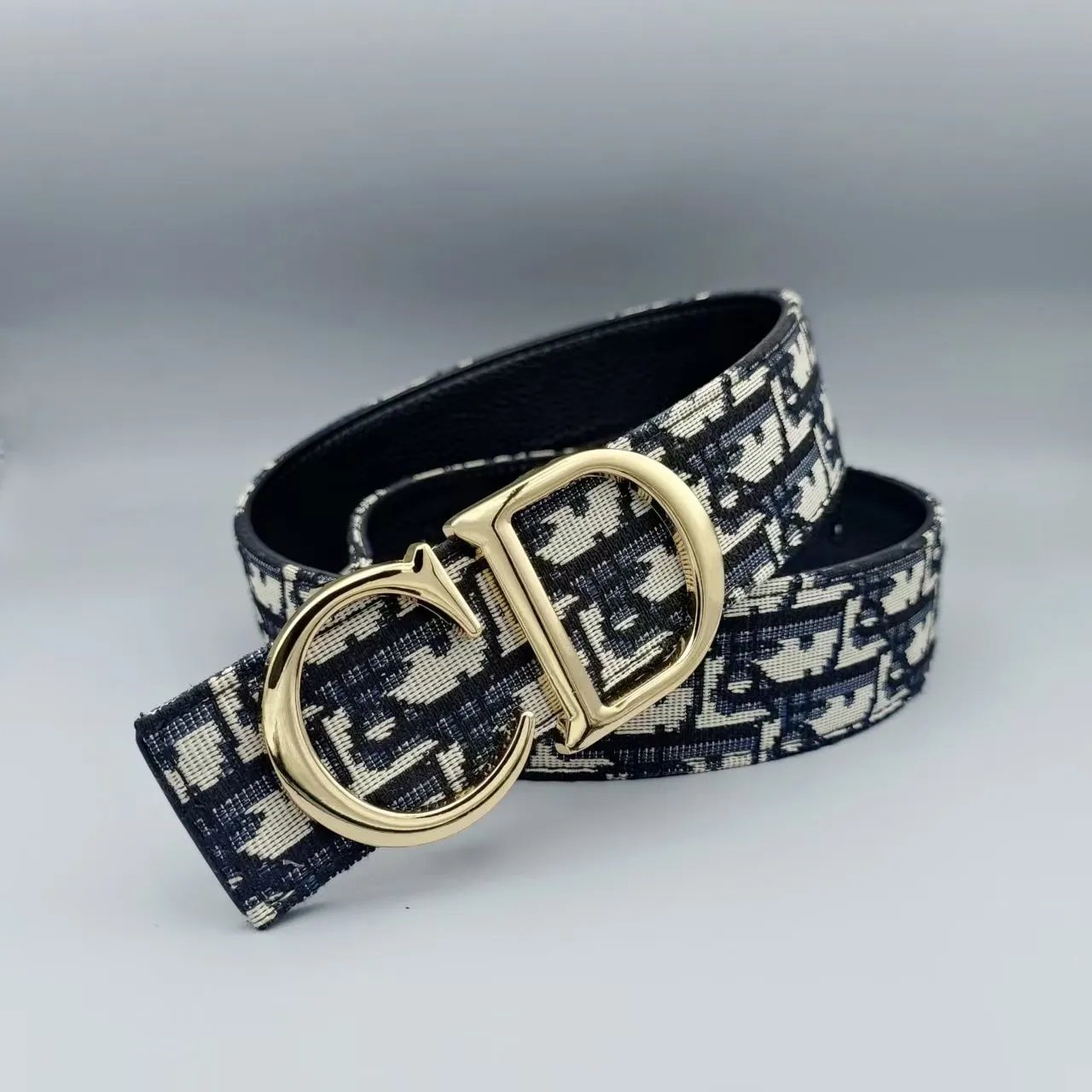 C家扣金扣刺绣黑色款