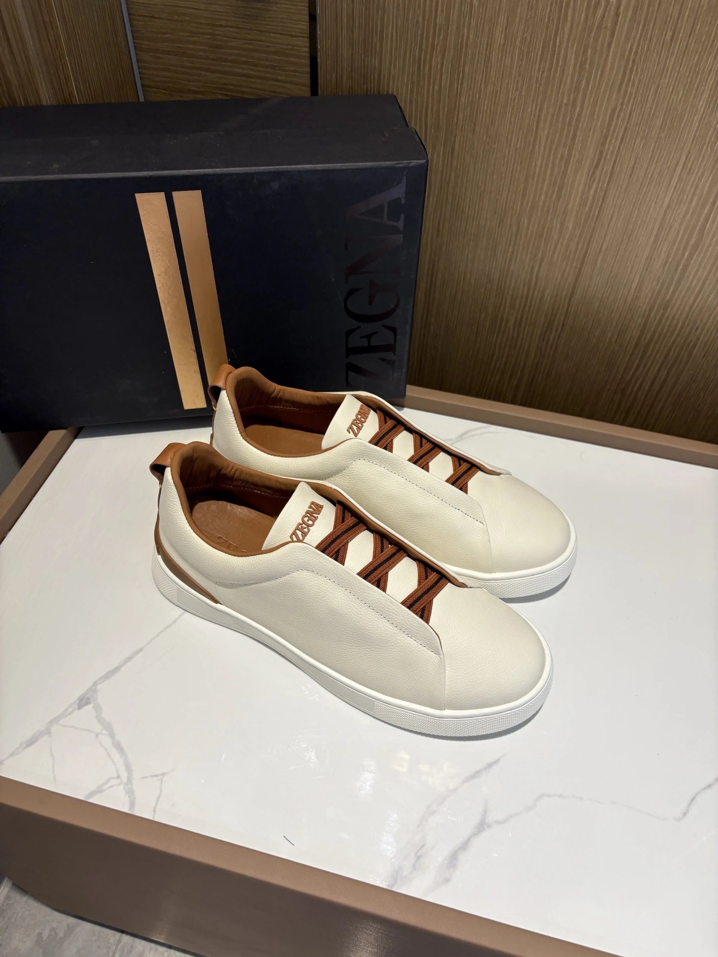 Slip-On Low-Top White Shoe