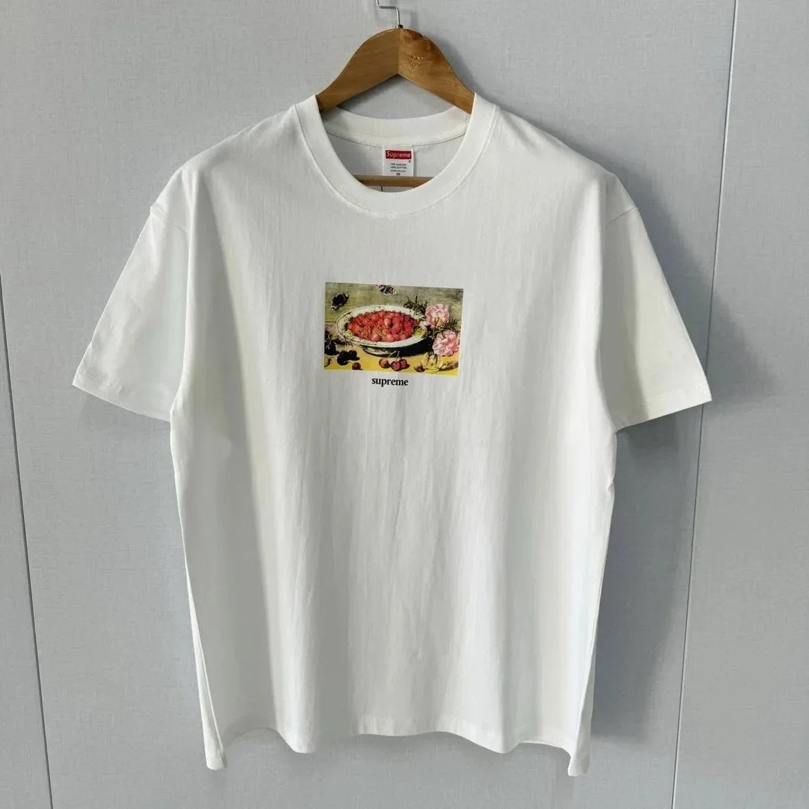 Supreme Printed T-Shirt photo 2