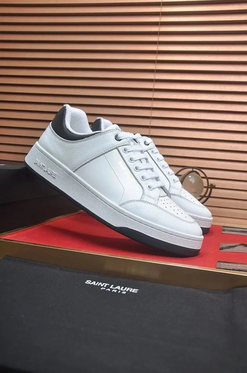 Flat Sports Canvas Shoes photo 6