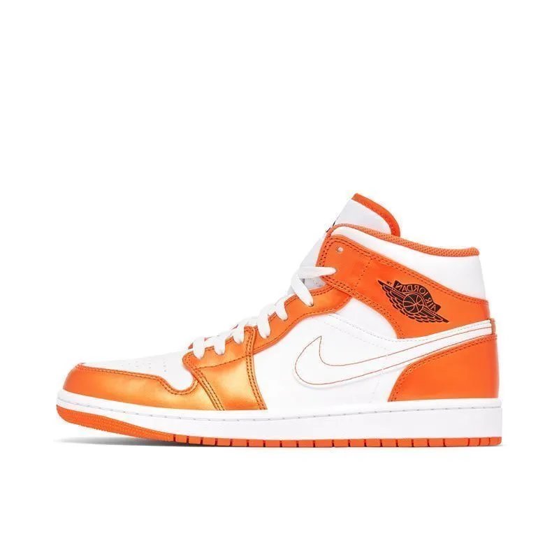 Air Jordan 1 Mid Basketball Shoes photo 5