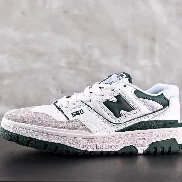 New Balance 550 Sneaker photo 2