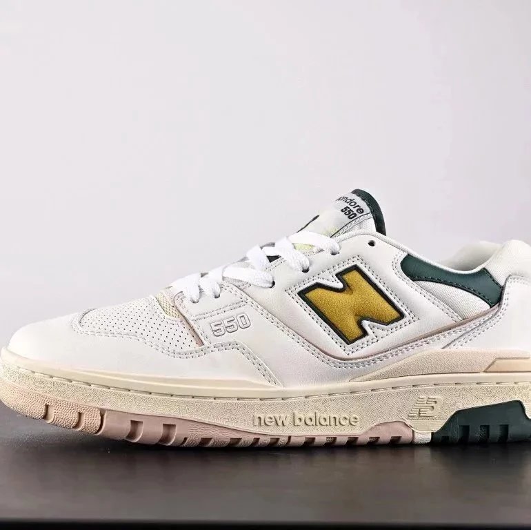 New Balance 550 Sneaker photo 6