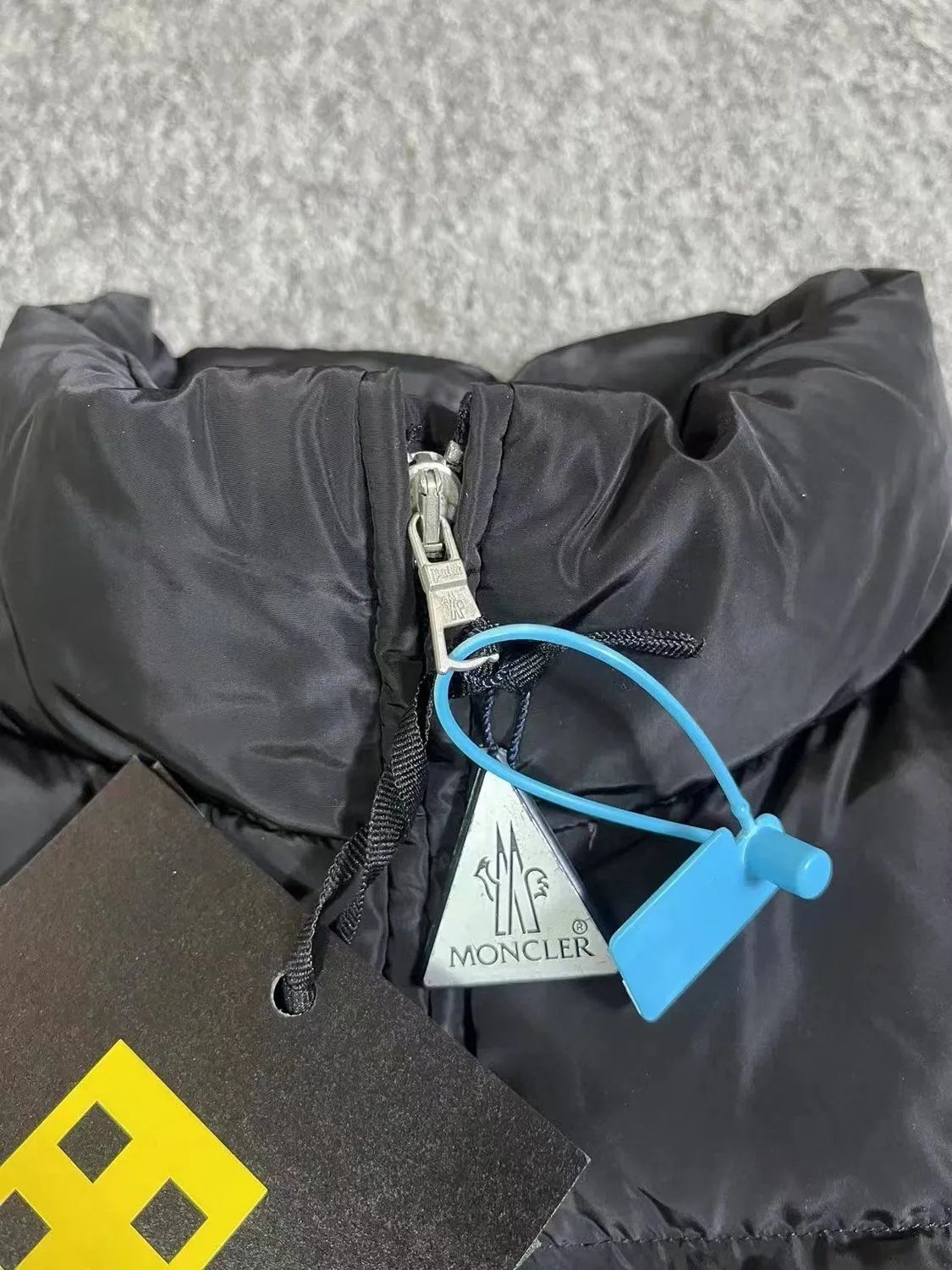 Webbing Strap Down Jacket photo 7
