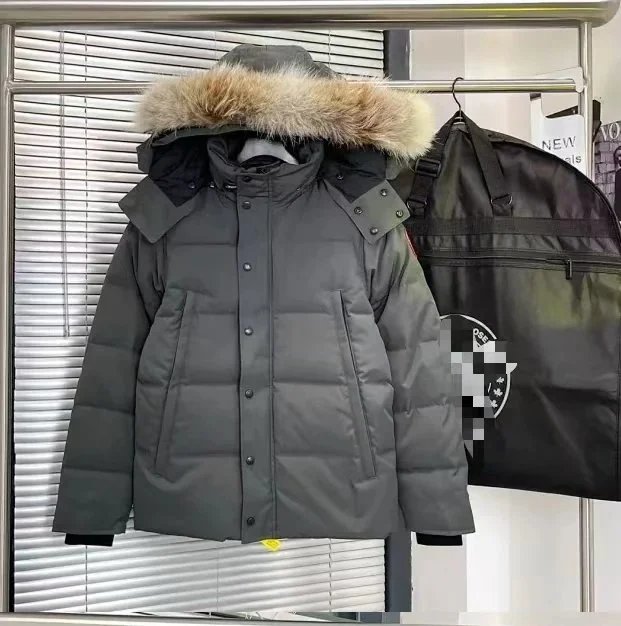 Canada Goose Down Jacket photo 3