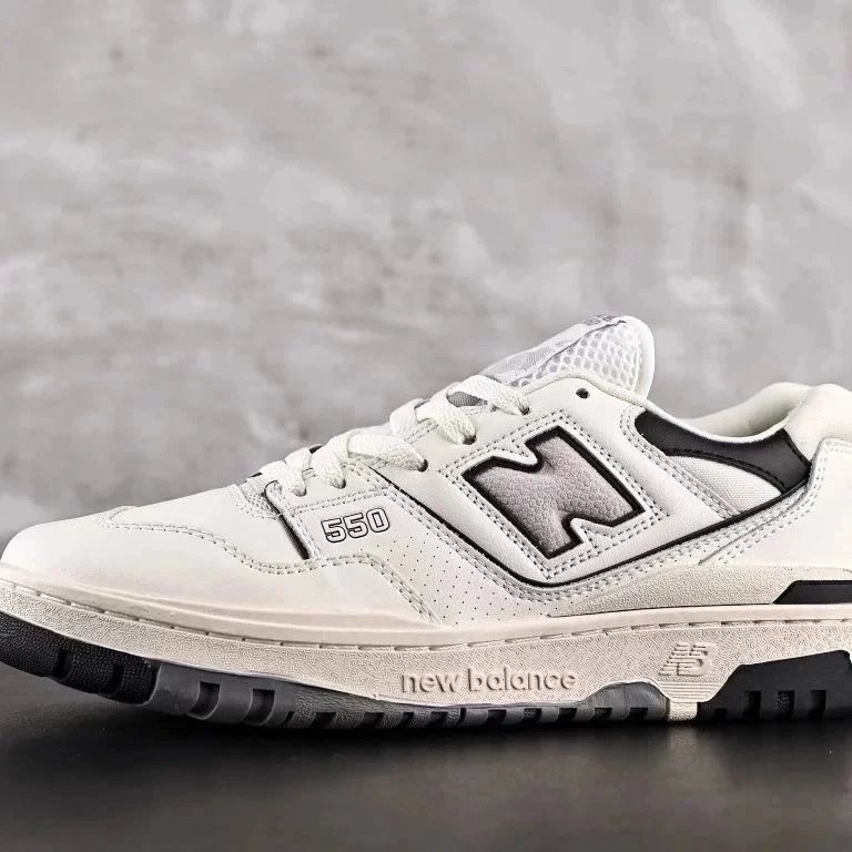 New Balance 550 Sneaker photo 3