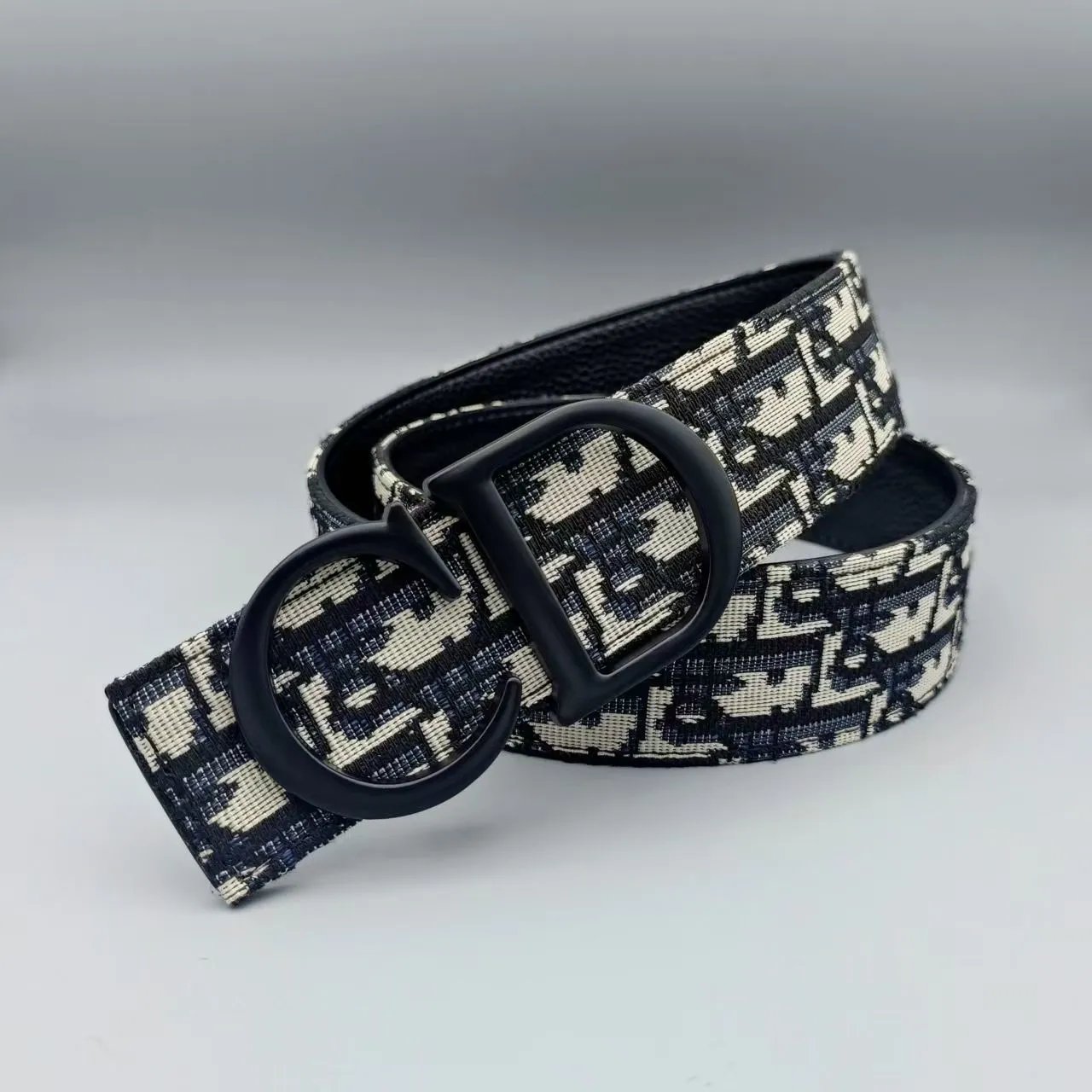 C家扣黑扣刺绣黑色款