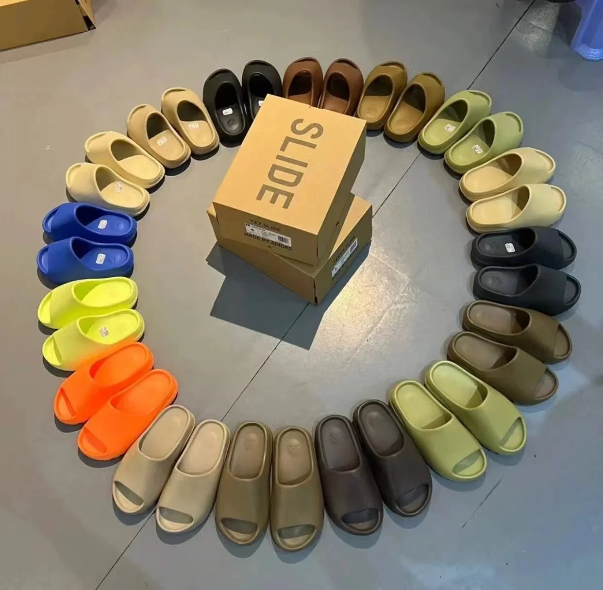 Adidas Yeezy Slide