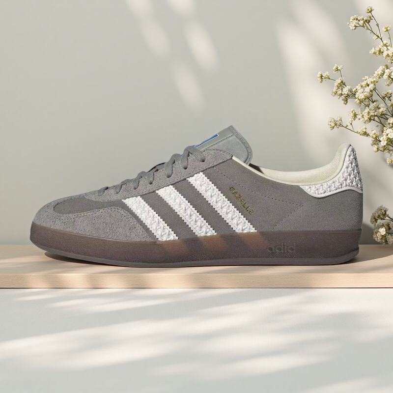 Retro Couple Training Shoe photo 7