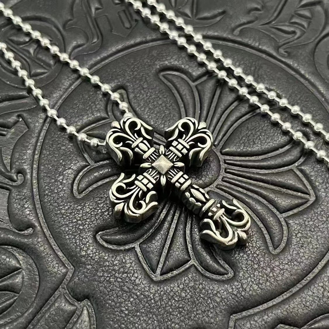 Chrome Hearts Cross Pendant Necklace 3