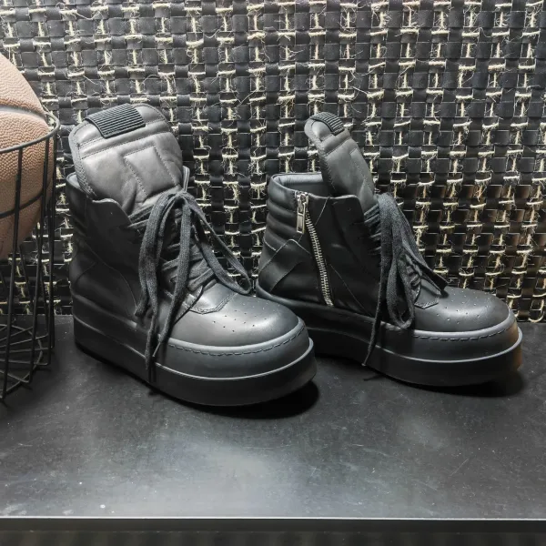 Design Black Chunky Platform Lace-Up Boots - 12