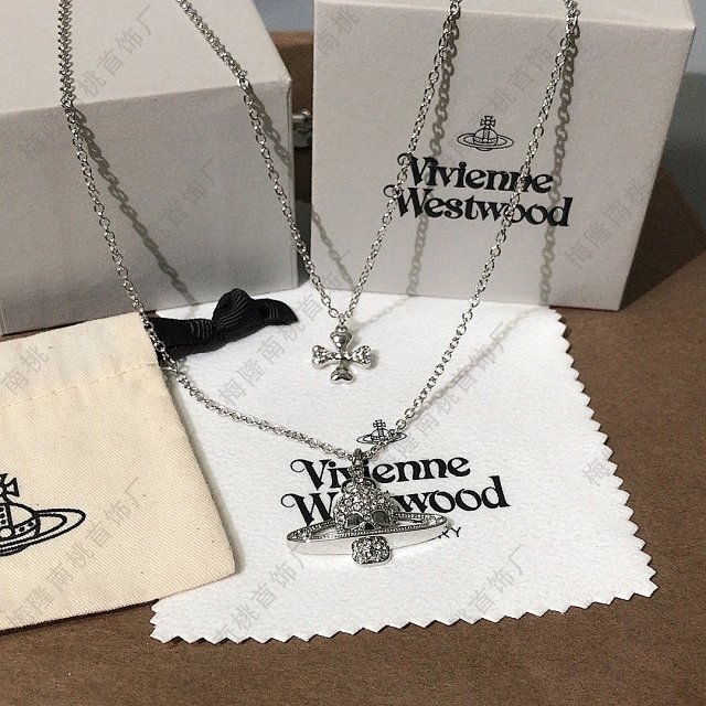 Vivienne Westwood Skull Bracelet: seller detail photo 3