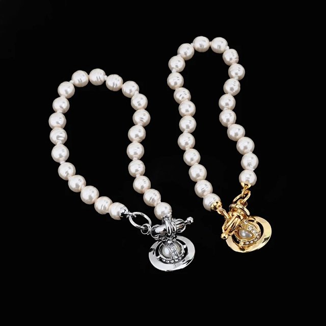 Vivienne Westwood Pearl Necklace: seller detail photo 1