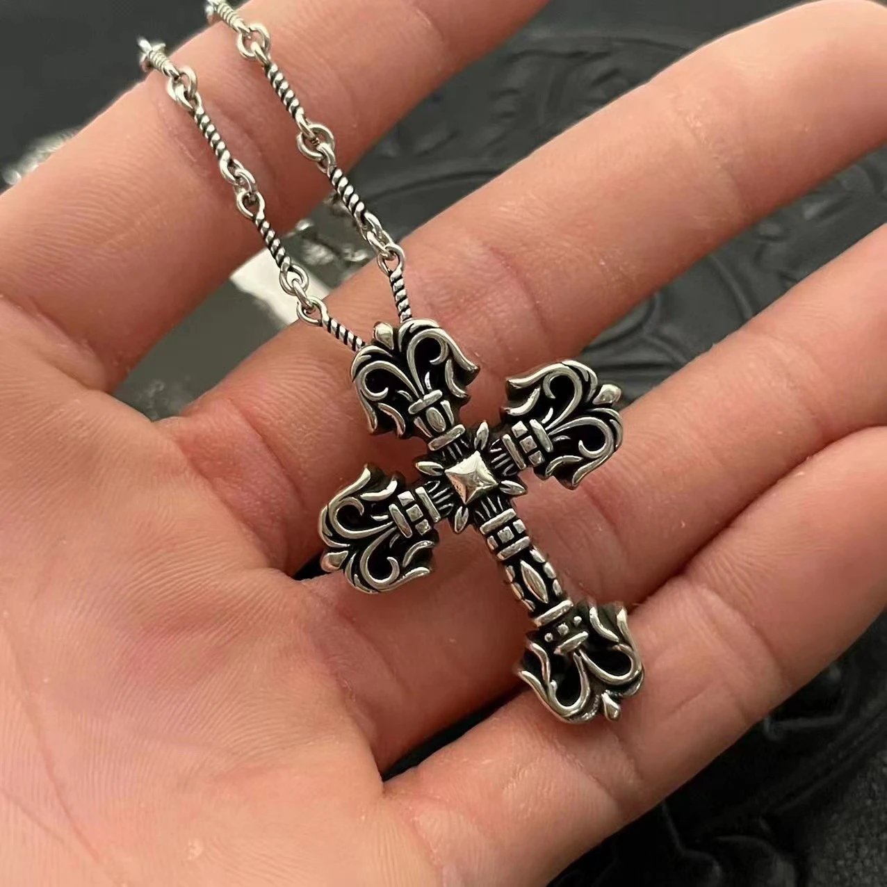 Chrome Hearts Cross Pendant Necklace 4
