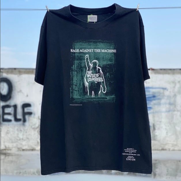 Vintage Graphic T-shirts · 3