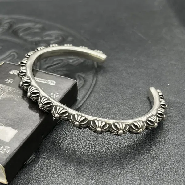 Design Silver Silver Fan-Embossed Cuff Bracelet Jewelry - 4