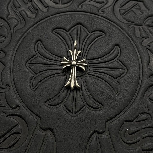 Chrome Hearts Cross Pendant: seller detail photo 2