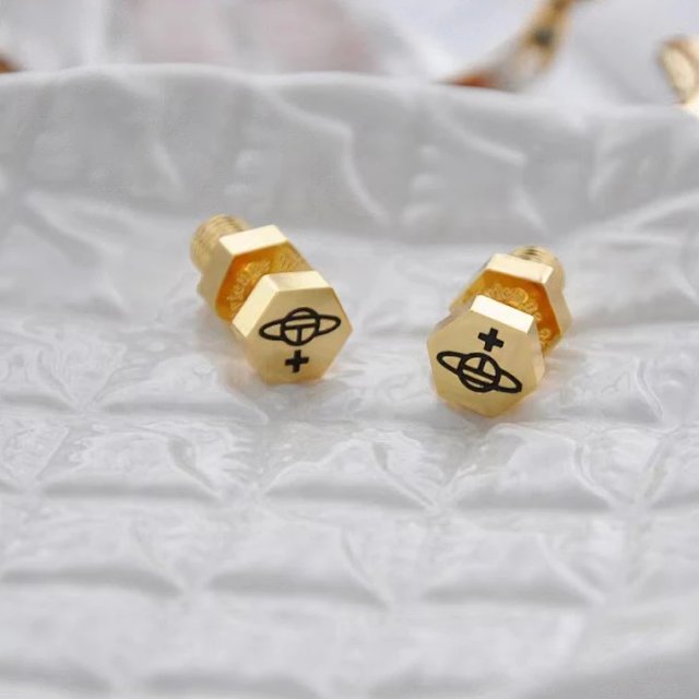 Vivienne Westwood Screw Earring: seller detail photo 3