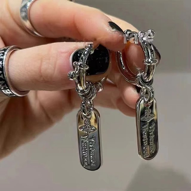 Vivienne Westwood Tag Earring: seller detail photo 1