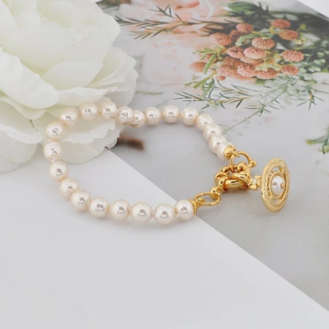 Vivienne Westwood Pearl Necklace: seller detail photo 5