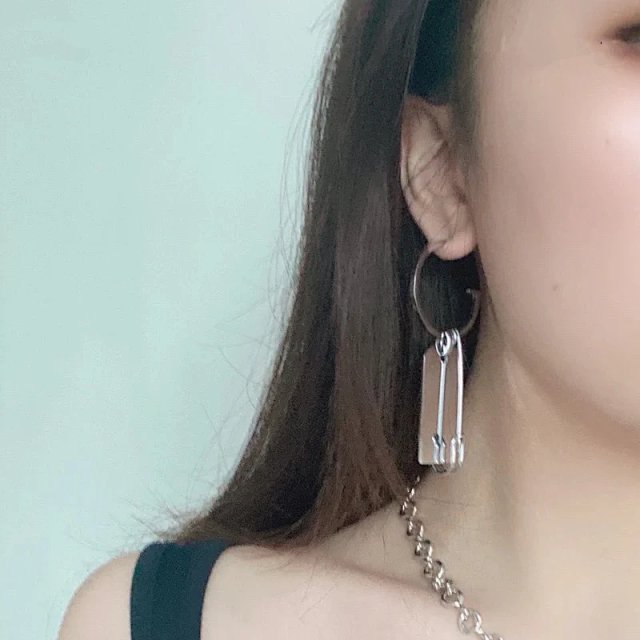 Maison Margiela Earrings: seller detail photo 4