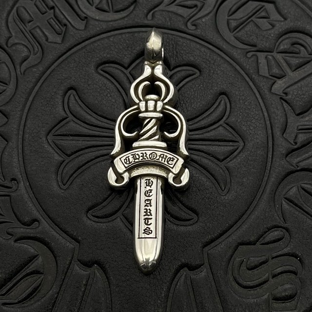 Chrome Hearts Cross Pendant: seller detail photo 13