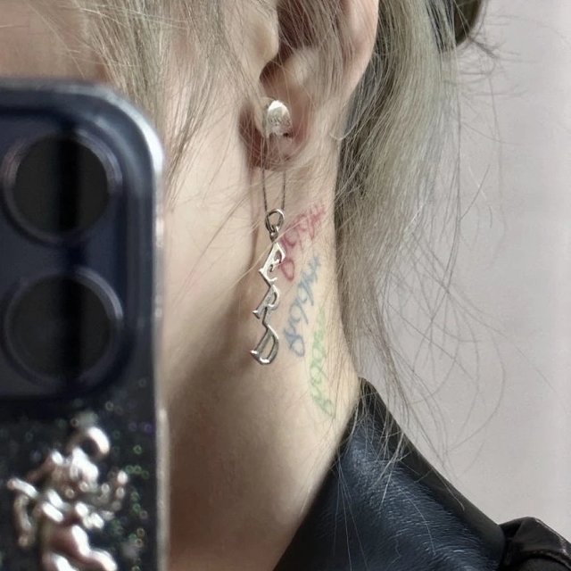 ERD Earrings: seller detail photo 1