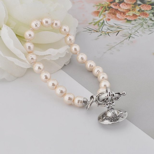 Vivienne Westwood Pearl Necklace: seller detail photo 2
